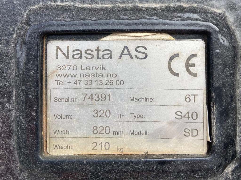 20892NASTA-NAS_Graveskuff Nasta 320L-2.jpg